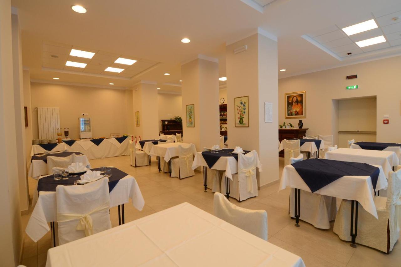 Casa Ospitalita San Giuseppe Bed & Breakfast L'Aquila Ngoại thất bức ảnh